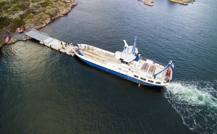 Björkö, 2 ponttonia
